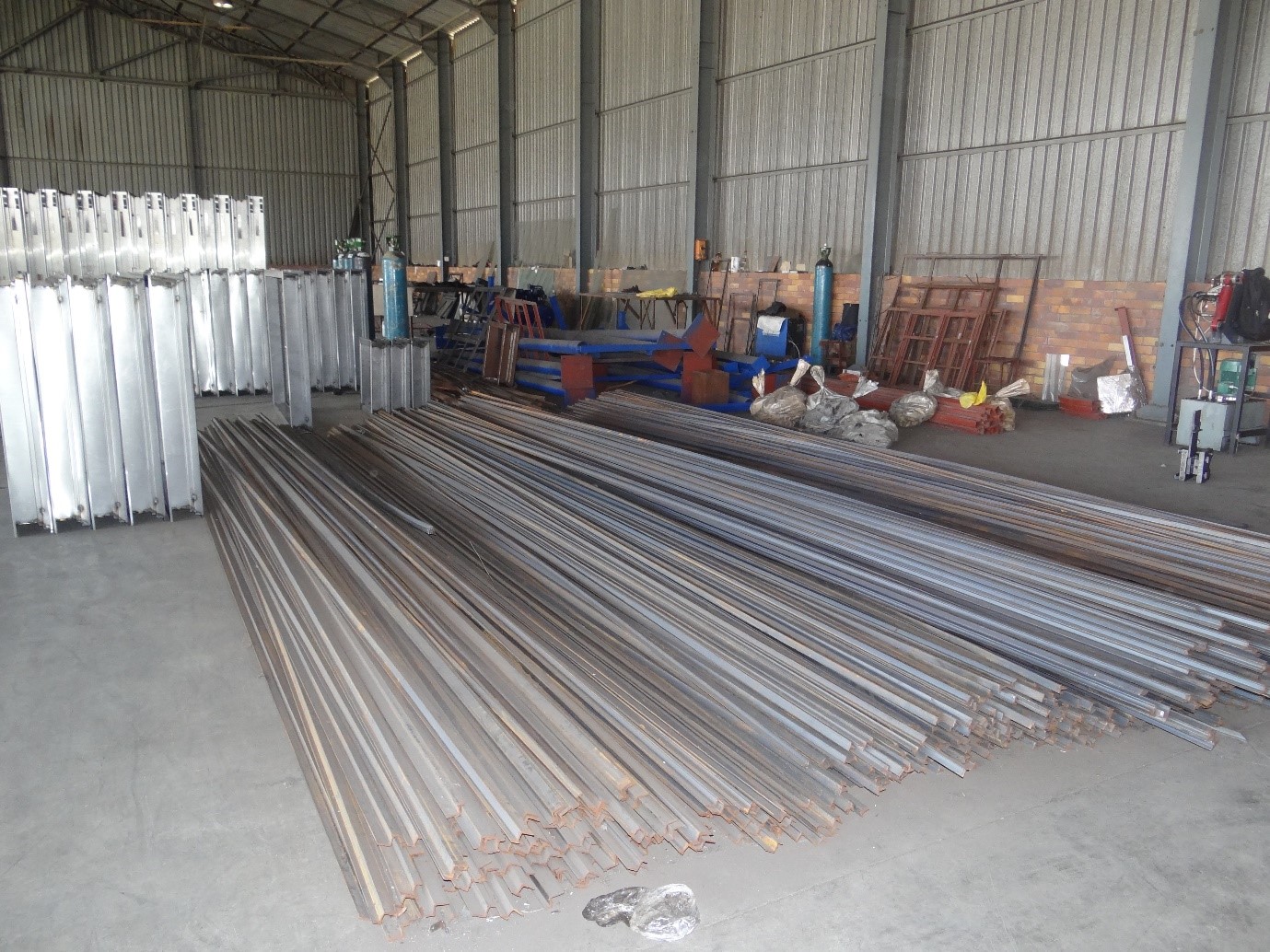 Gallery Low Cost Frames